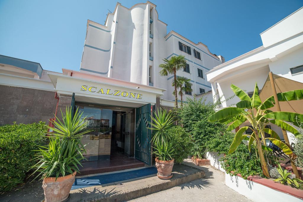 Albergo Scalzone Castel Volturno Dış mekan fotoğraf