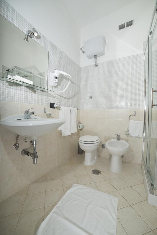 Albergo Scalzone Castel Volturno Dış mekan fotoğraf