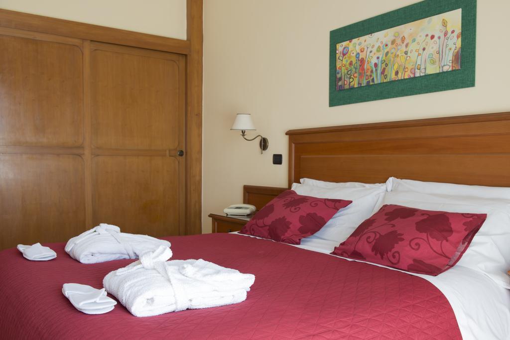 Albergo Scalzone Castel Volturno Dış mekan fotoğraf